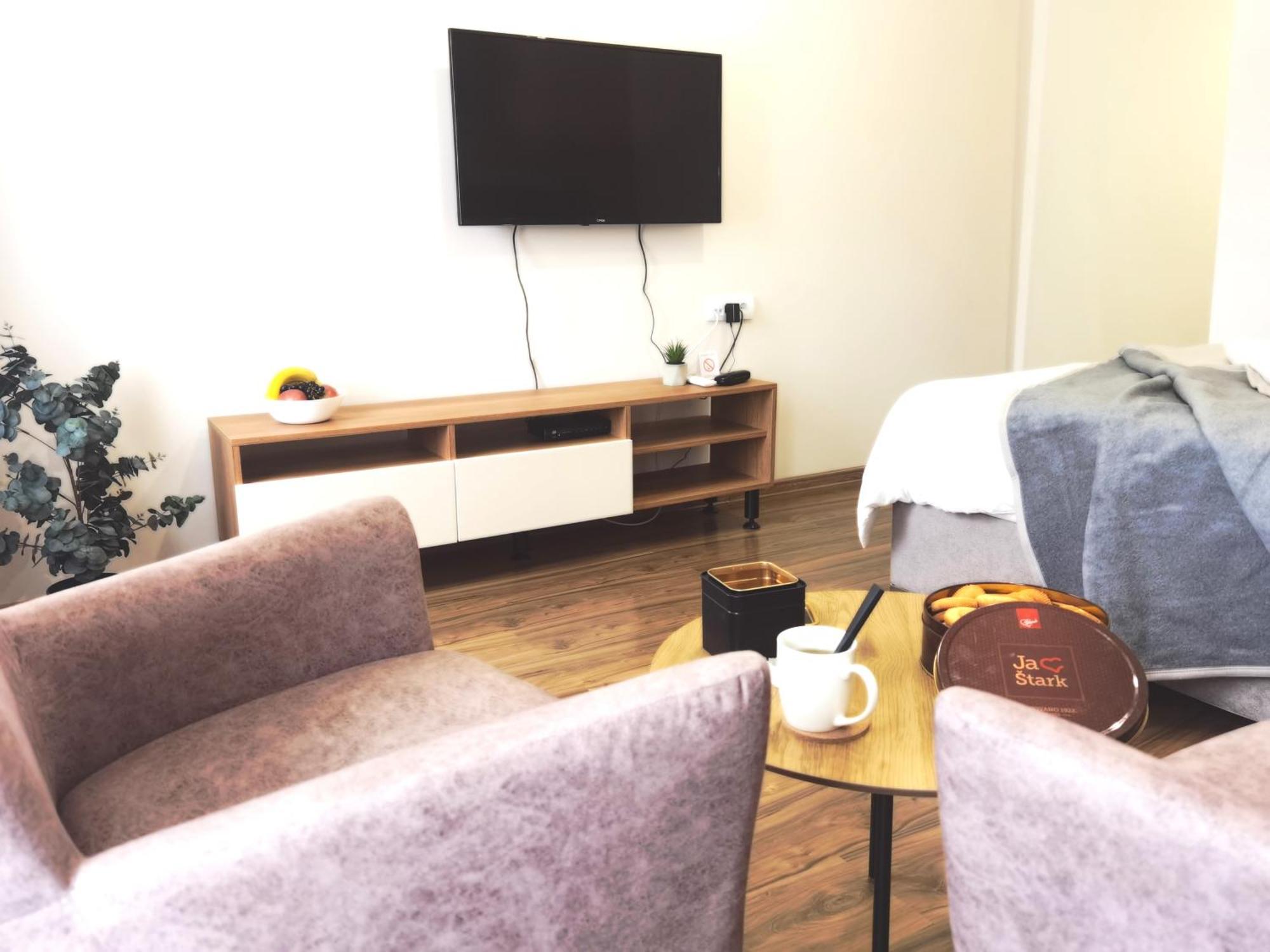 Dani Lux Belgrade Center Studio Apartment מראה חיצוני תמונה